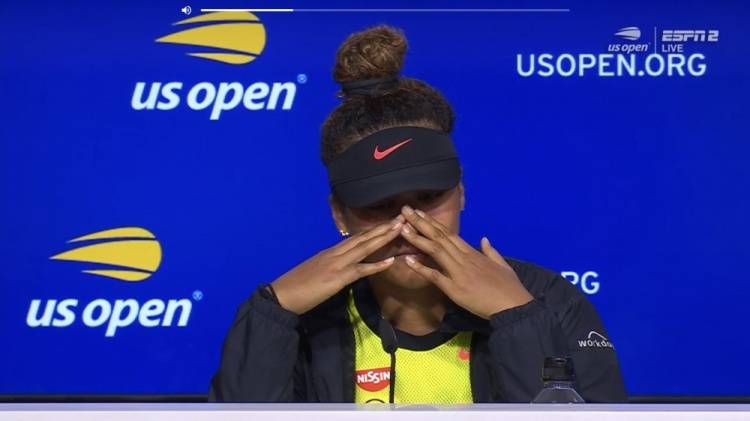 他在空中展 他在空中展