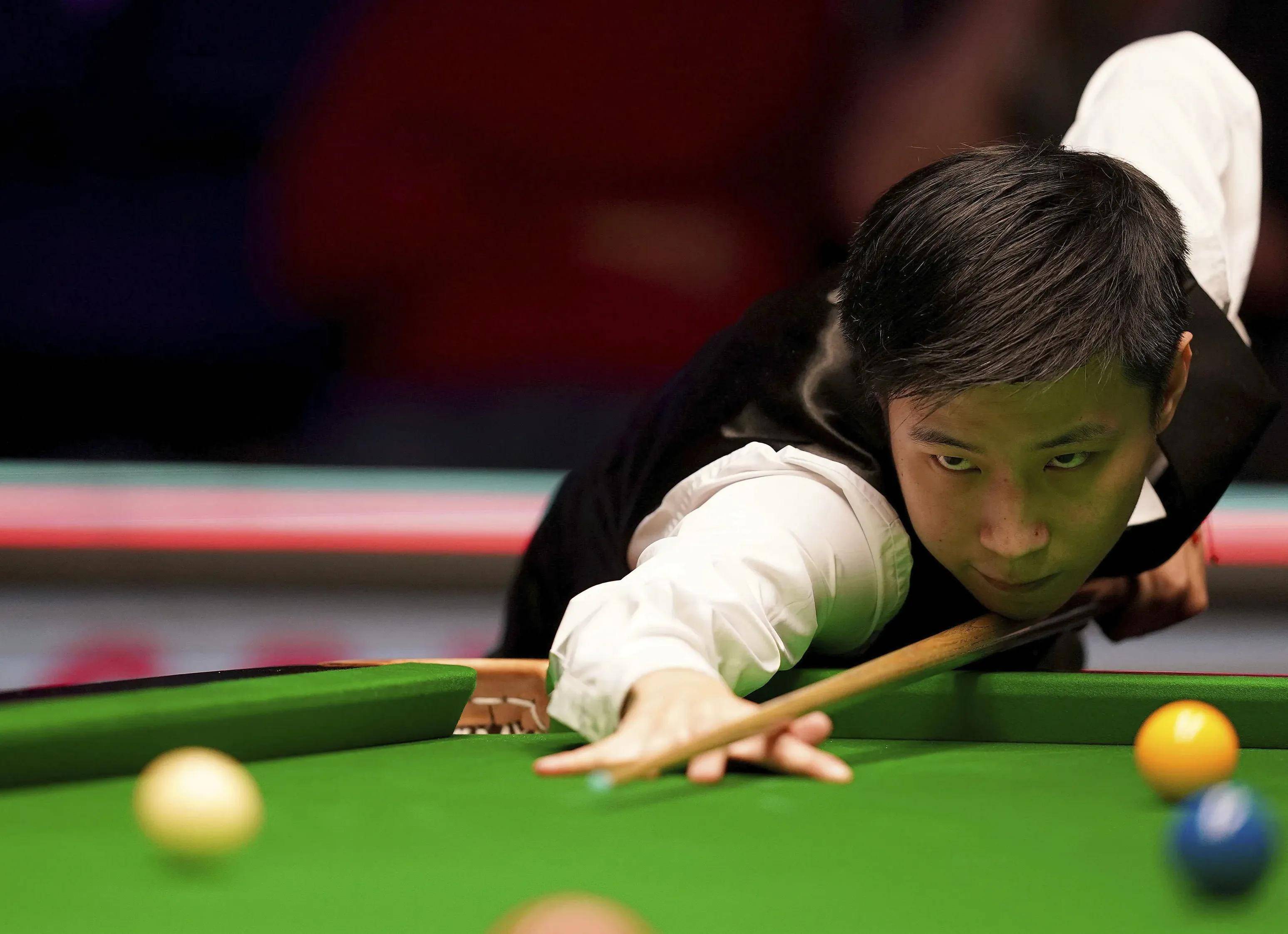 特别是在世 特别是在世