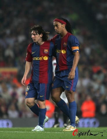 为球迷们提 为球迷们提